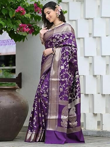 AXONIT Soft Silk Saree with Golden Zari Floral & Peacock Weaving