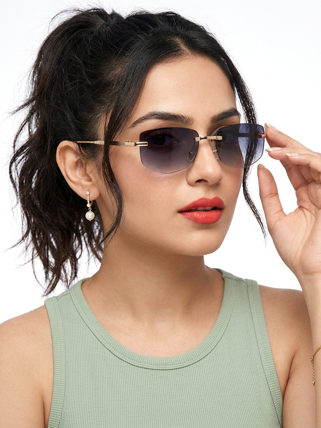 Essence Royal Golden Rimless Sunglasses for Men and Women - Style 2542 - worn by a male model (image 3)
