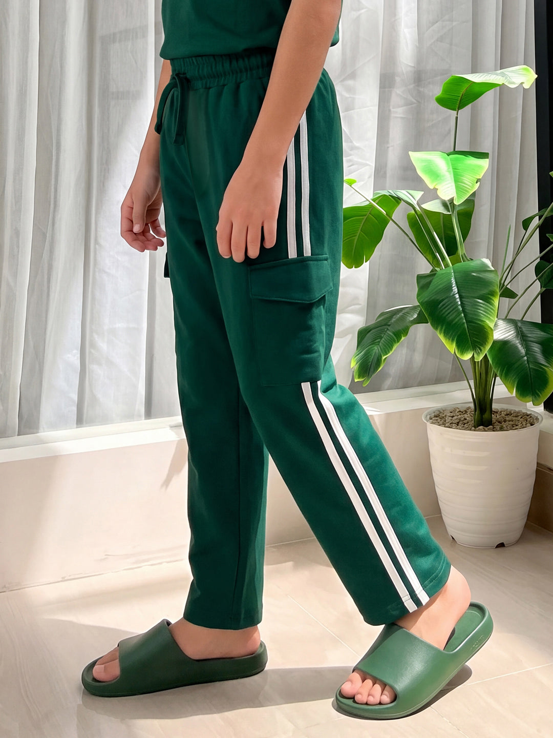 Lil Tomatoes Boys Cotton Looper Cargo Trackpant - Bottle Green