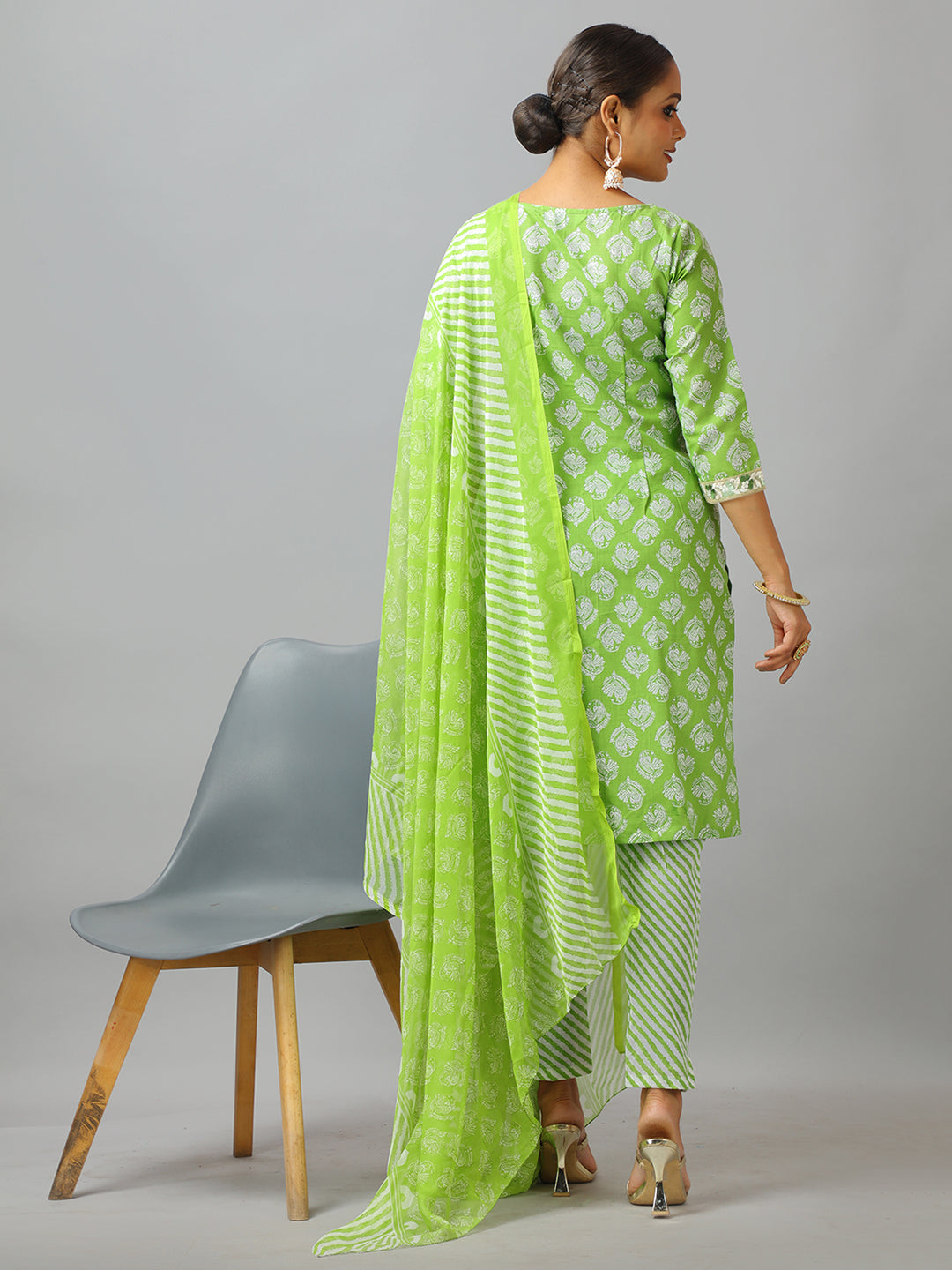 Bollywood Vogue Ready To Wear Green Cotton Printed Narrow Straight Pant Suit - Back View