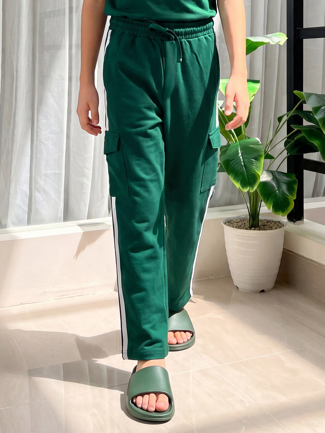 Lil Tomatoes Boys Cotton Looper Cargo Trackpant - Bottle Green
