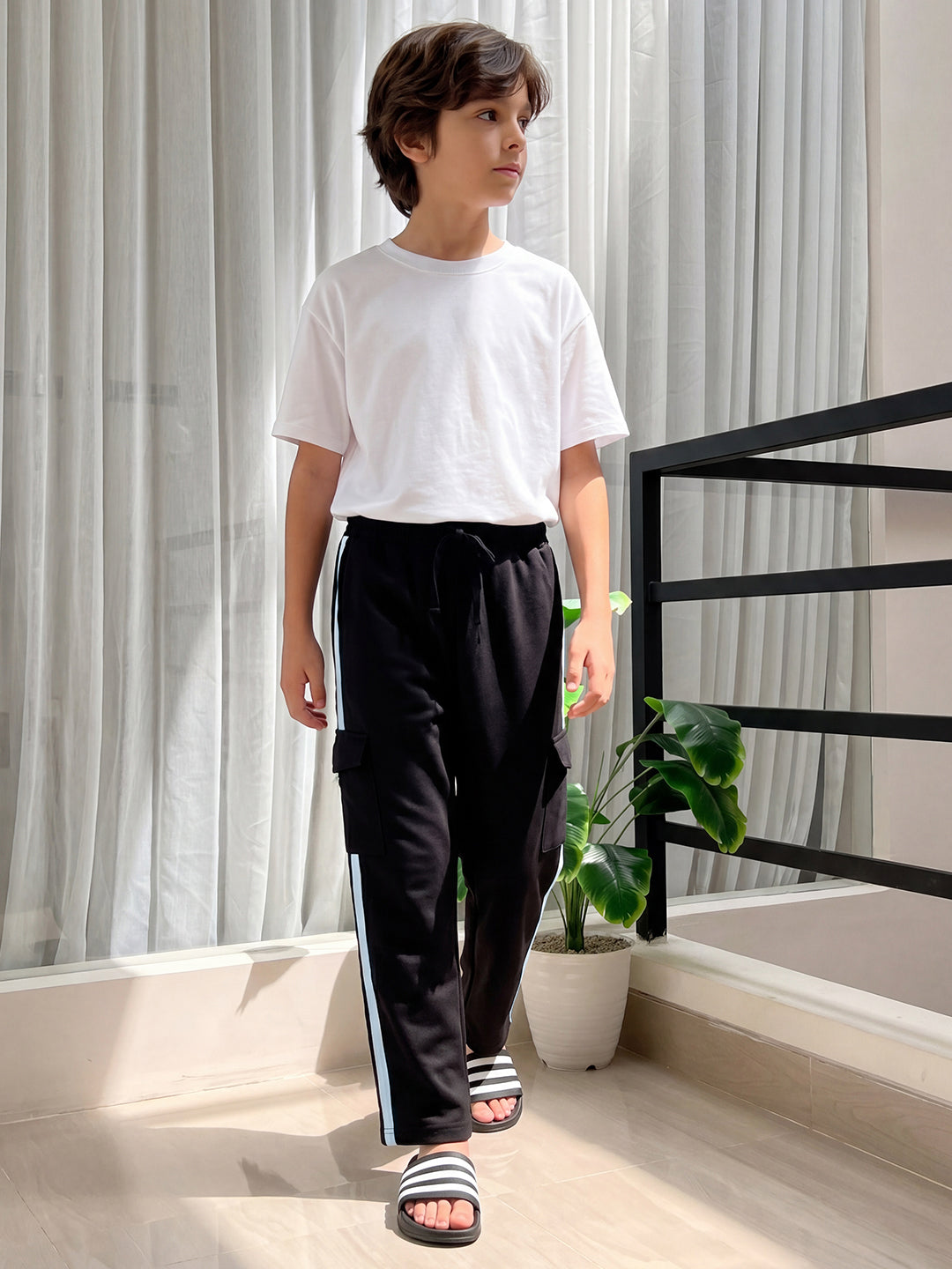 Lil Tomatoes Boys Cotton Looper Cargo Trackpant - Black
