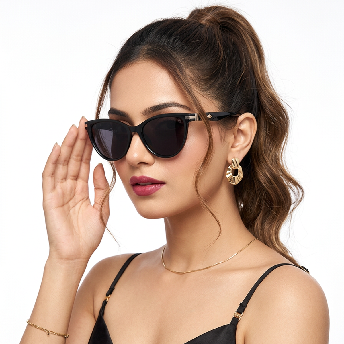 Eyejack Black Cateye Sunglasses for Men and Women - Style L814 - worn by a male model (image 3)