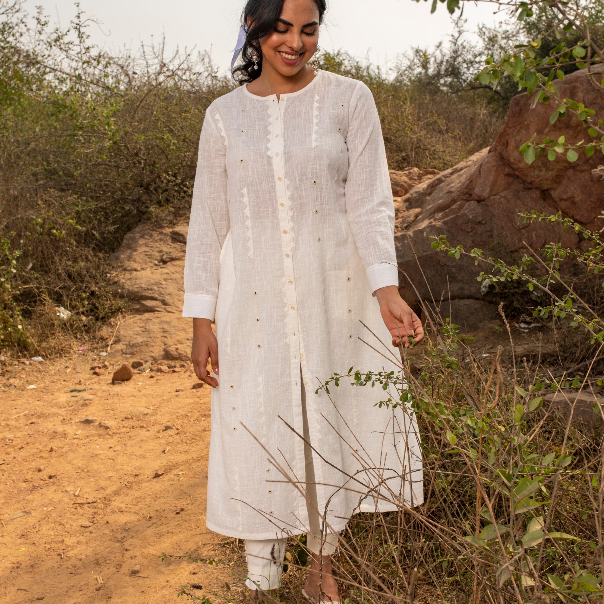 Pankh' Button Down Applique Kurta