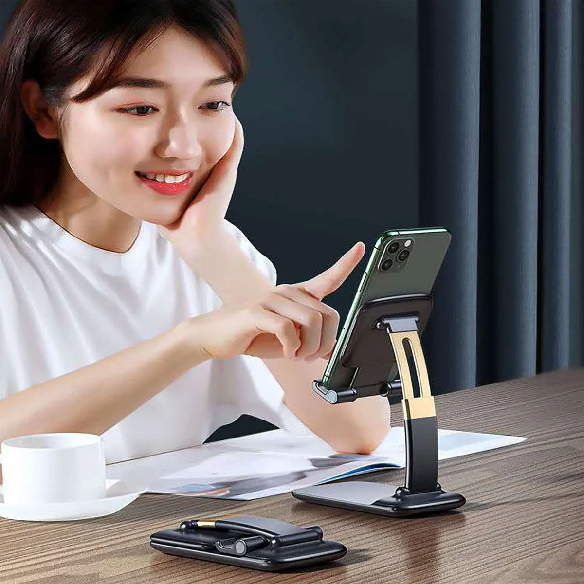 Foldable Universal Phone Stand – Adjustable Desk Holder for All Devices HP DD