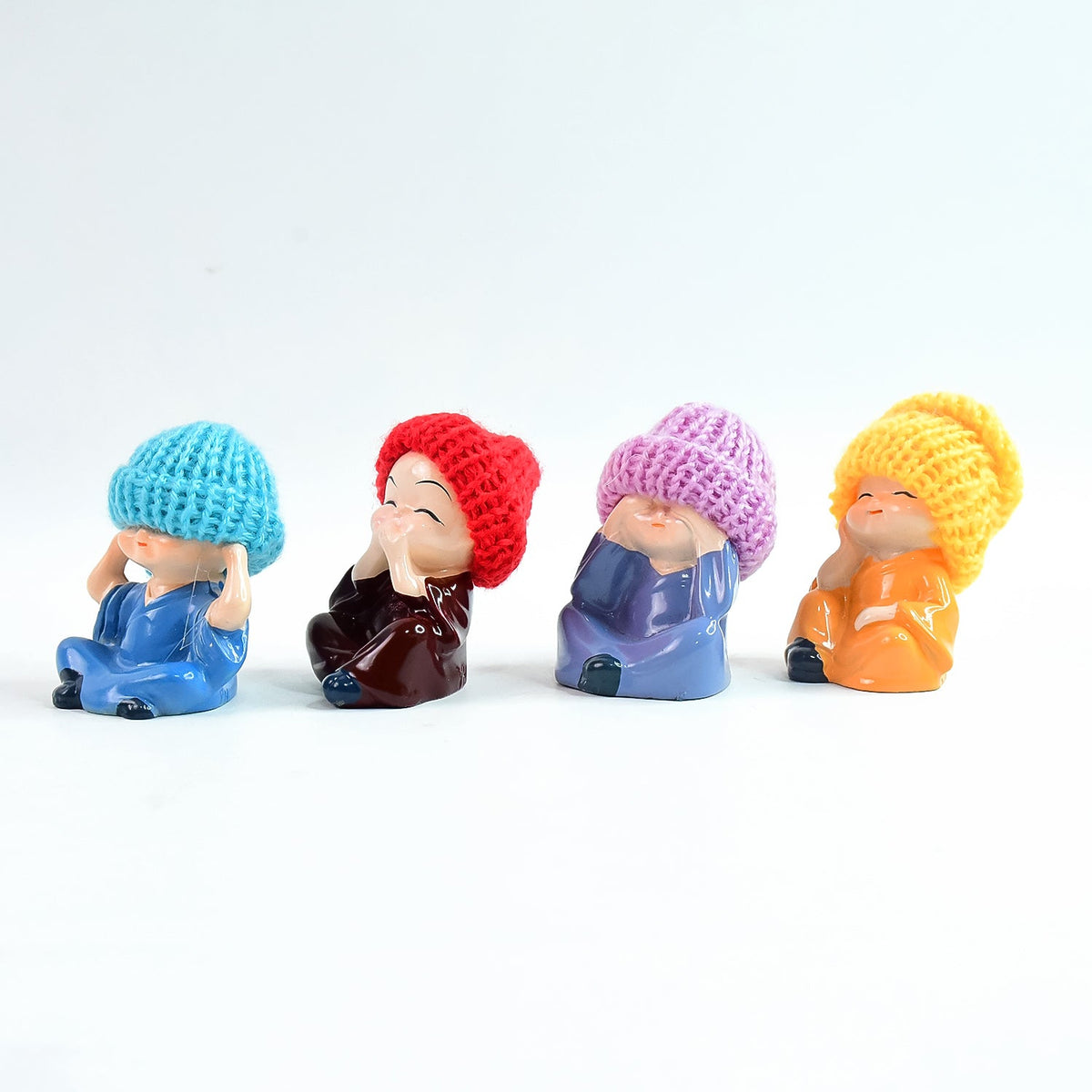 Decorative Resin Monk Buddha Showpiece Set Of 4 With Traditional Straw Hats HP DD