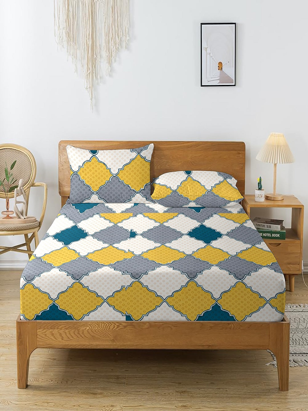 Quirky Home Coral Collection Double Bedsheet with 2 Pillow Cover - Yellow