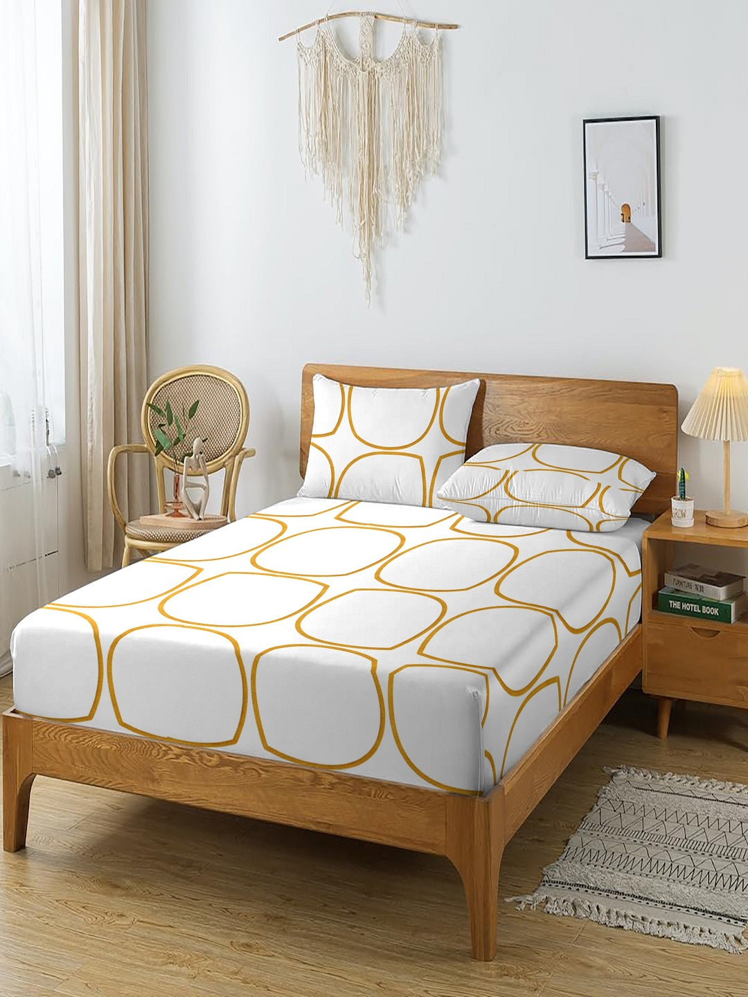 Quirky Home Coral Collection Double Bedsheet with 2 Pillow Cover - White