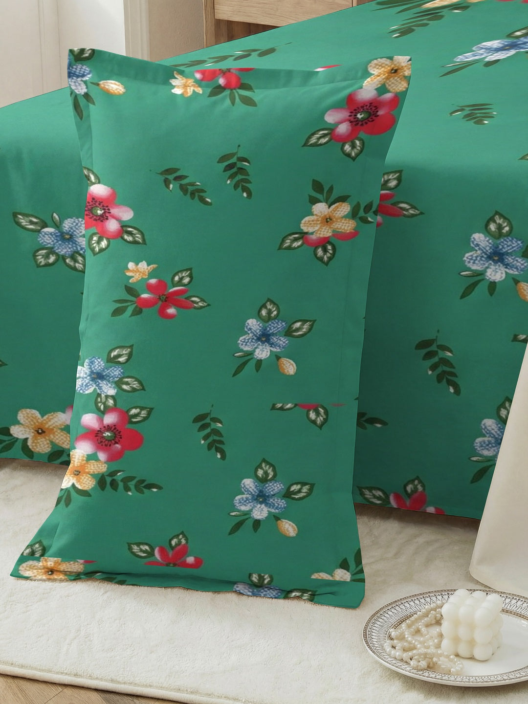 Quirky Home Coral Collection Double Bedsheet with 2 Pillow Cover - Green