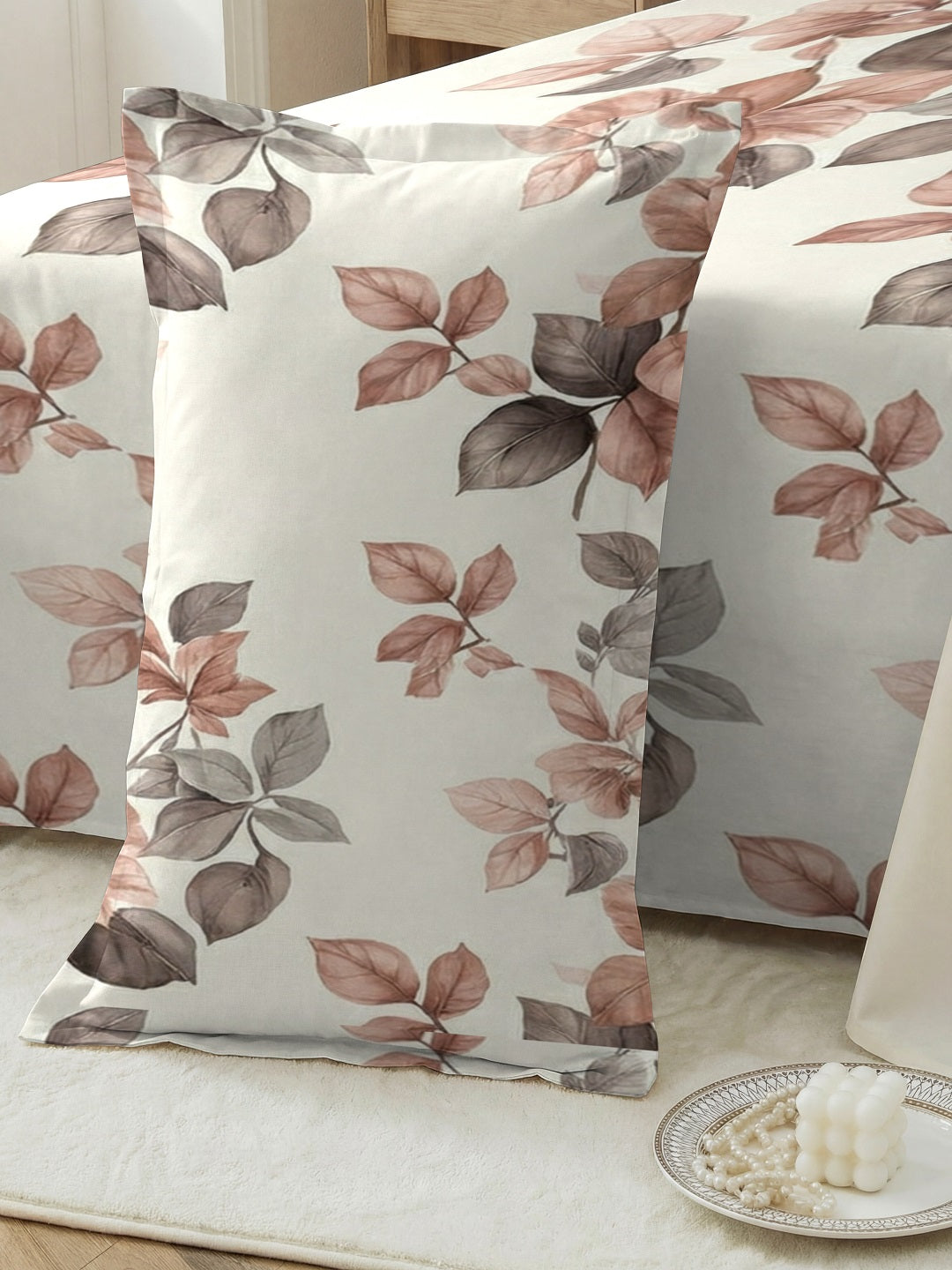 Quirky Home Coral Collection Double Bedsheet with 2 Pillow Cover - Off-White