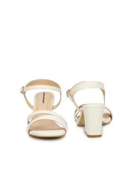 -473Wx593H-700674929-white-MODEL5