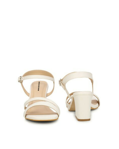 -473Wx593H-700674929-white-MODEL5