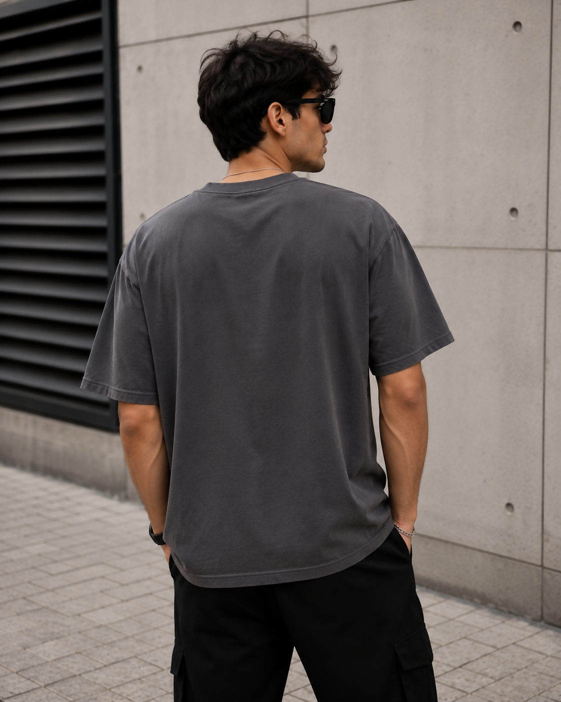 HUSTLE Essentials Men’s T-Shirt – Charcoal Grey | Relaxed Oversized Fit | Crew Neck | Short Sleeve