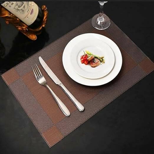 P-plus international washable PVC vinyl heat resistant dinner table mats (set of 4) - HalfPe