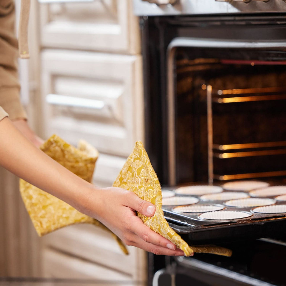 Professional Cotton Oven Mitt Gloves (1pc mix design) HP DD
