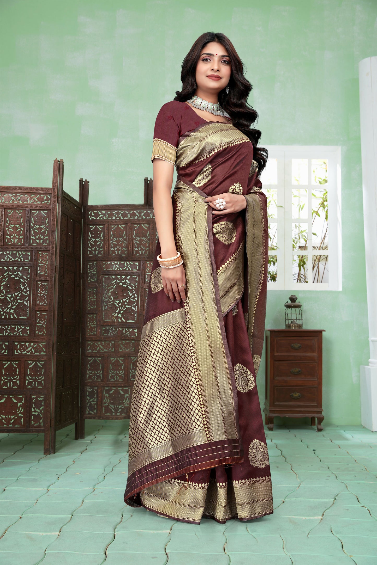 AXONIT Maroon Majesty Banarasi Silk Saree with Rich Golden Zari