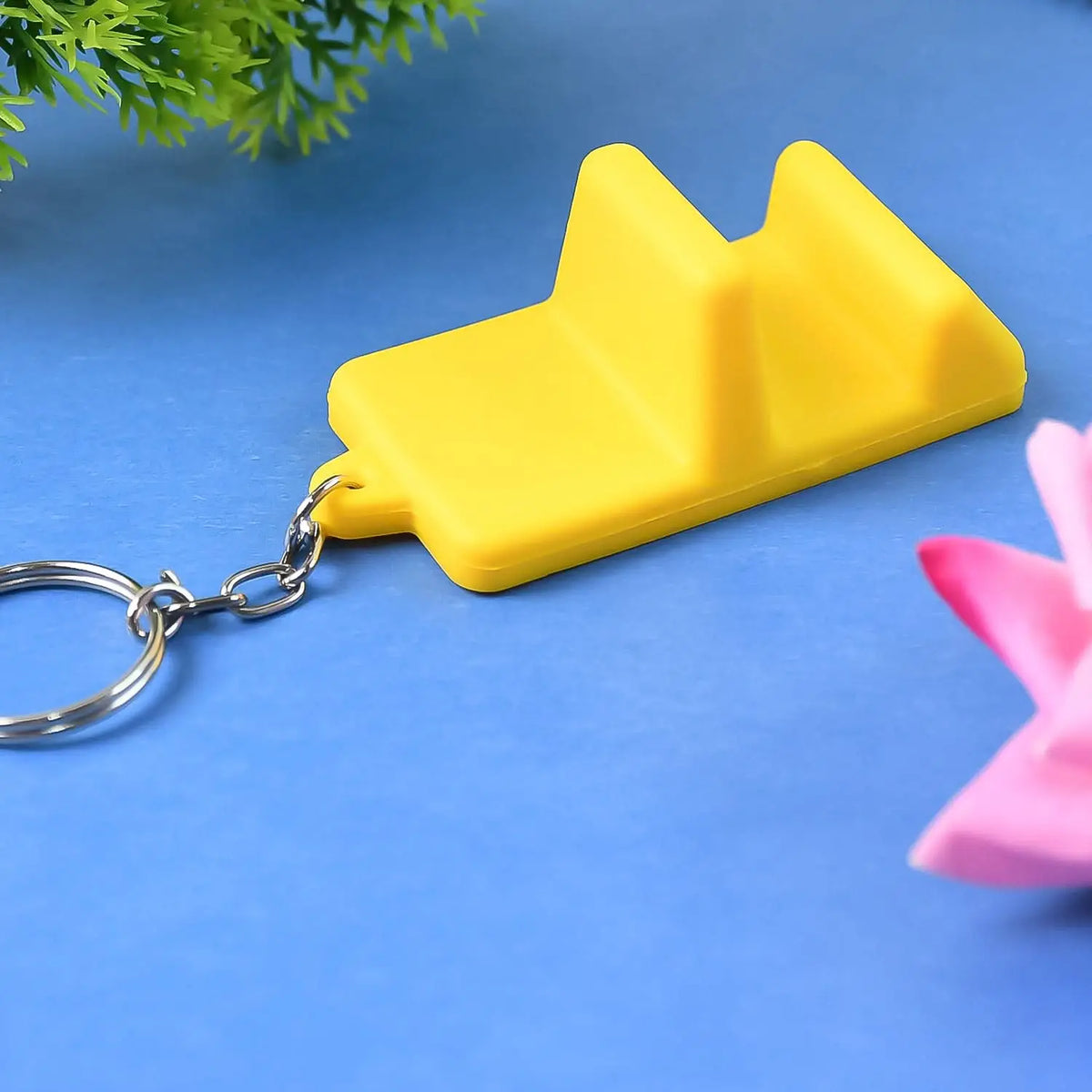 Plastic 2-in-1 Mobile Stand Keychain (1 Pc) HP DD