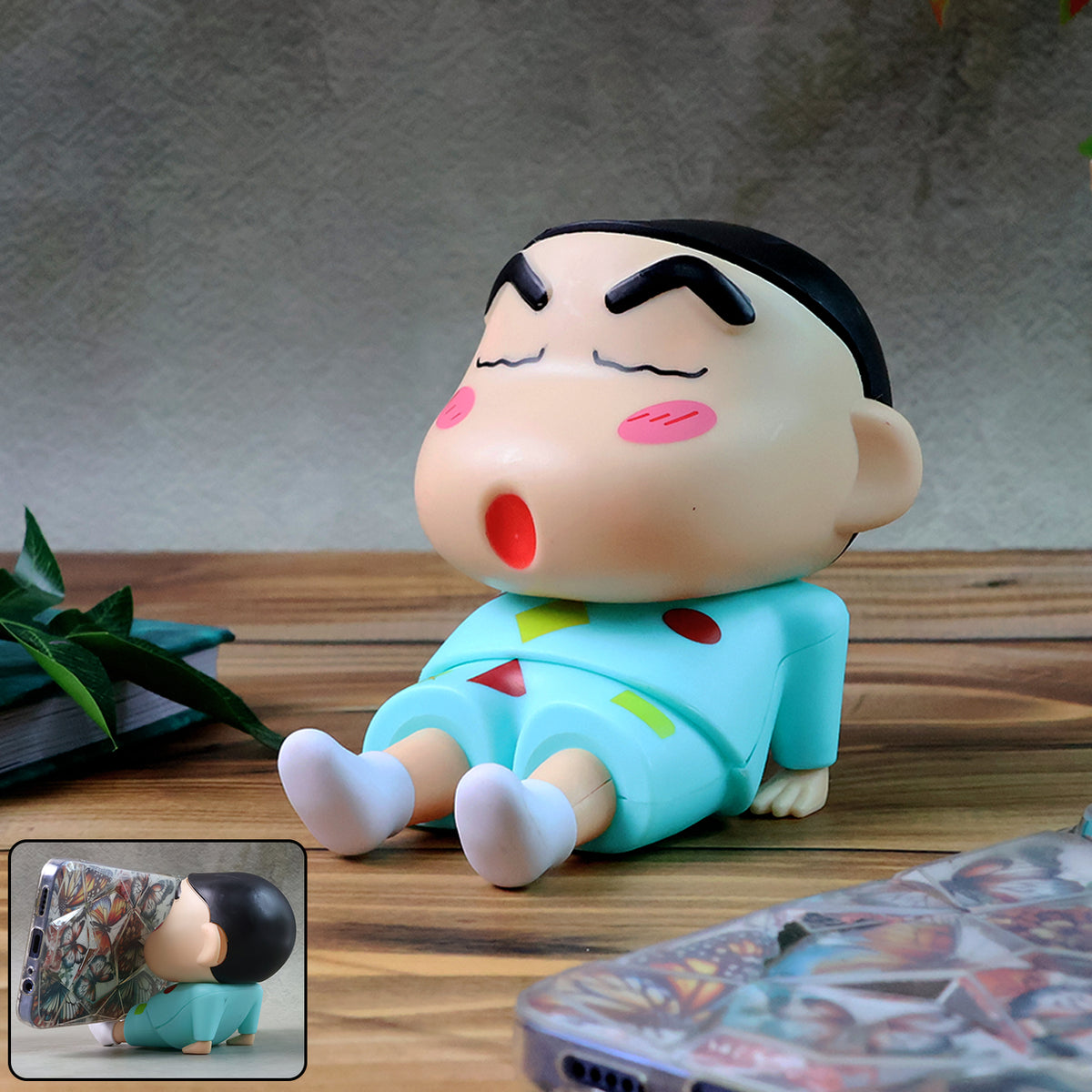 Cute Cartoon Figurine Mobile Phone Stand – Desk Holder for Videos & Video Calls, Anti-Slip Base, Sturdy Single-Piece Design (1 Pc)