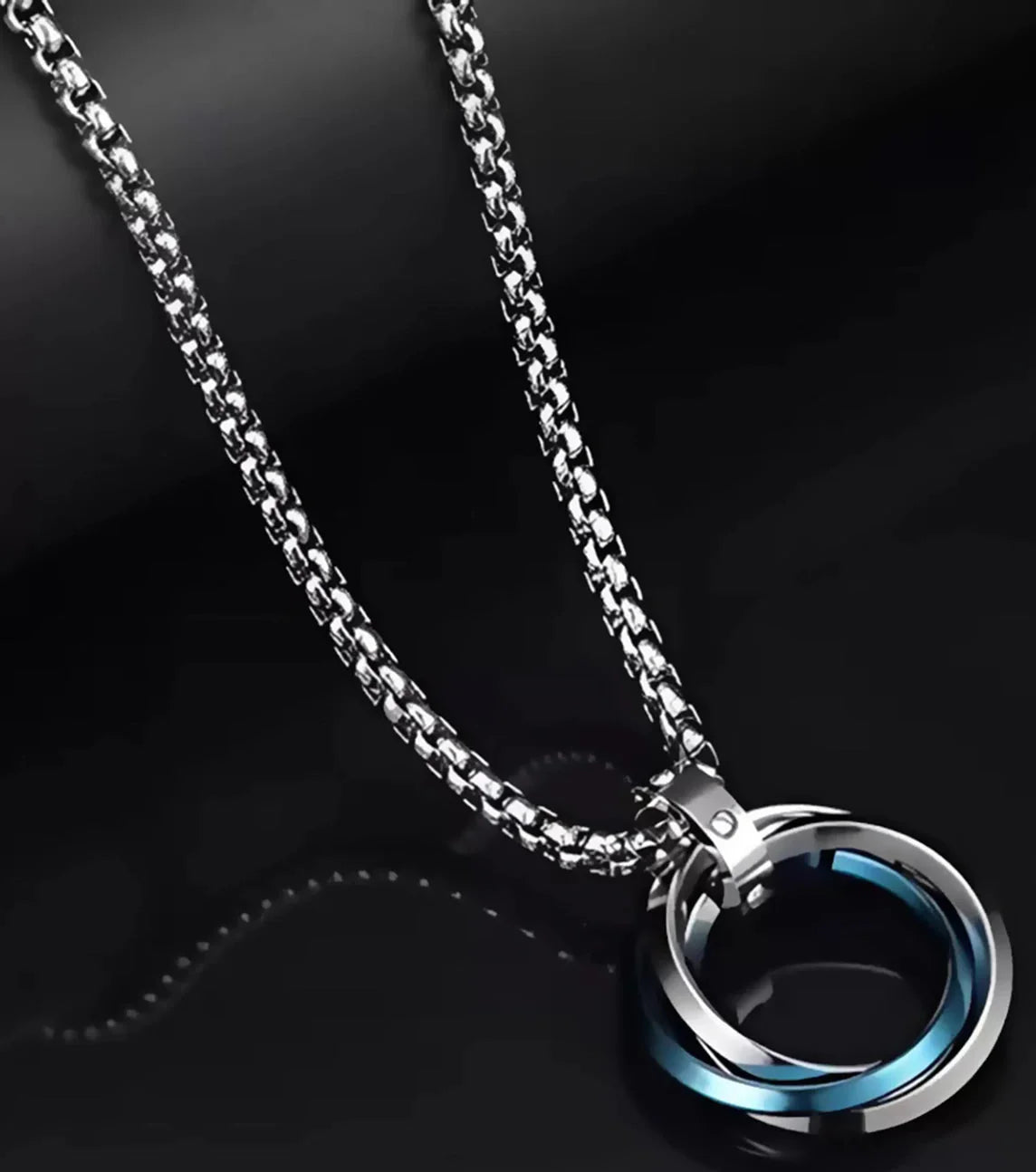 Jazz And Sizzle Trendy Interlocking a Versatile Hip-Hop Pendant Chain for Men Silver