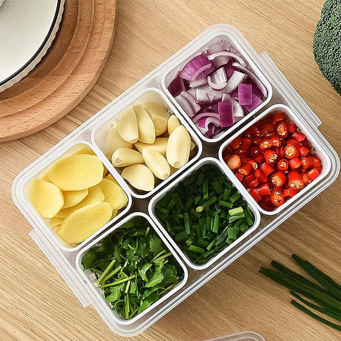 Fridge Storage Boxes Container For Kitchen Storage & Set Storage In Kitchen Vegetable Storage Draining Crisper Refrigerator Food Box (1 Pc)