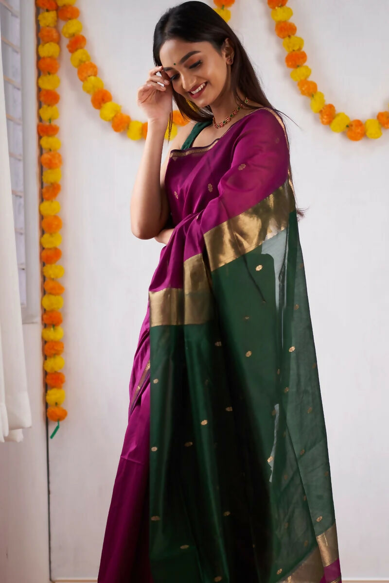 AXONIT Elegant Cotton Saree with Zari Butti, Golden Border & Contrast Pallu
