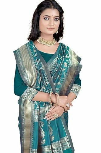 AXONIT Soft Silk Saree with Golden Zari Floral & Peacock Weaving