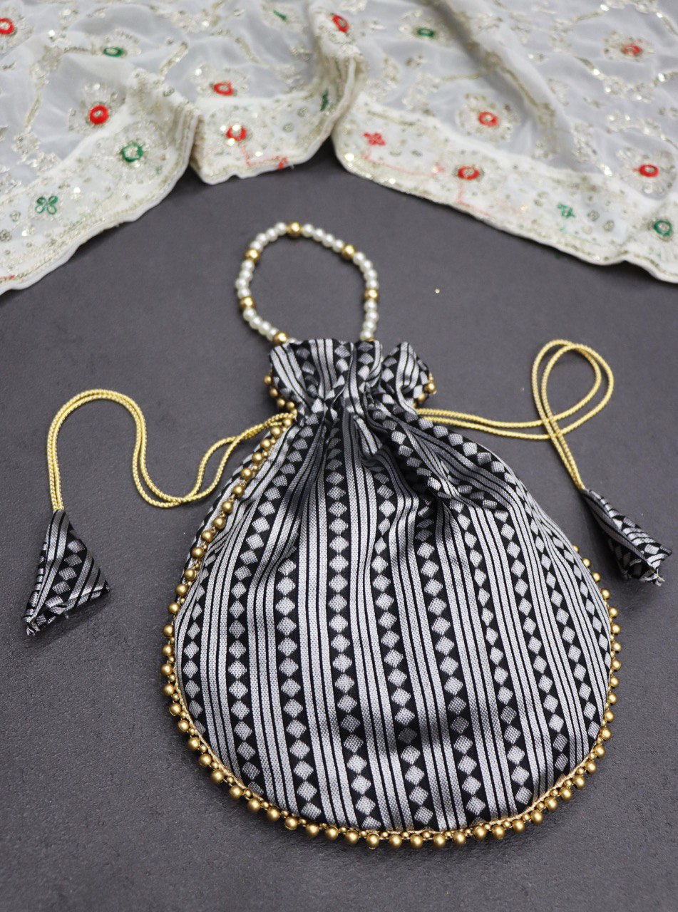 Designer Batwa with Pearl Handle