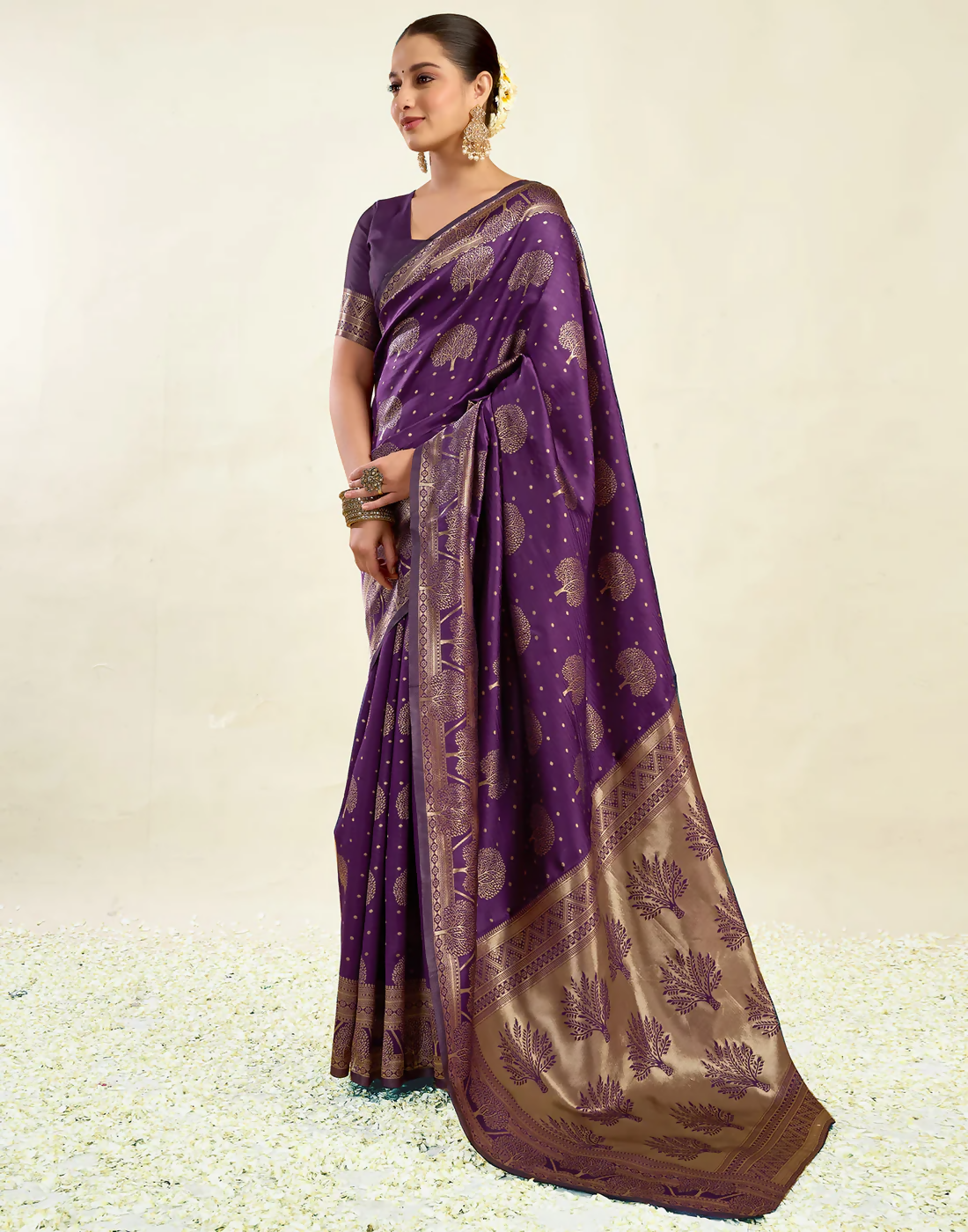 AXONIT Wedding & Festive Jacquard Saree with Heavy Zari Weaving