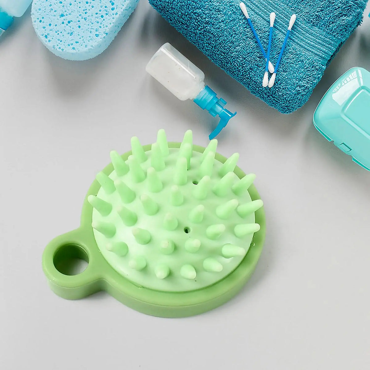 Comb Scalp Massage Brush Hair Brush Hair Comb Shower Brush Bath Massage Brush Small Portable Brush Washable Massage Comb Bath Shampoo Massages Effectively Remove Loose Short Hair HP DD