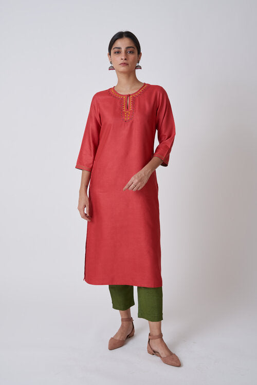 Tomato Red Potli Button Keyhole Neckline Embroidered Kurta