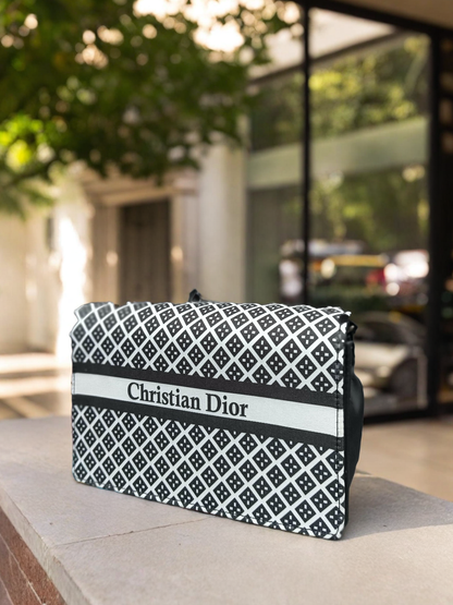 Black and white checks fashion sling bag for women / girls