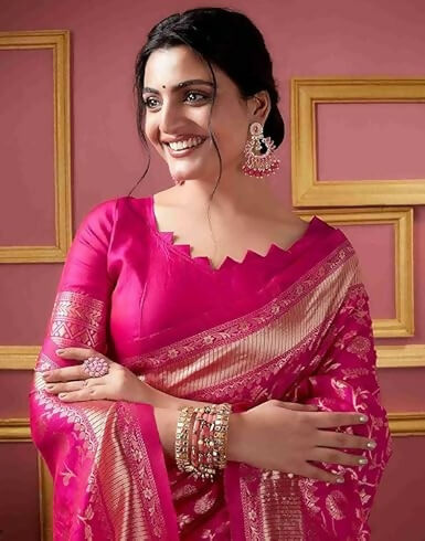 AXONIT Soft Silk Saree with Golden Zari Floral & Peacock Weaving