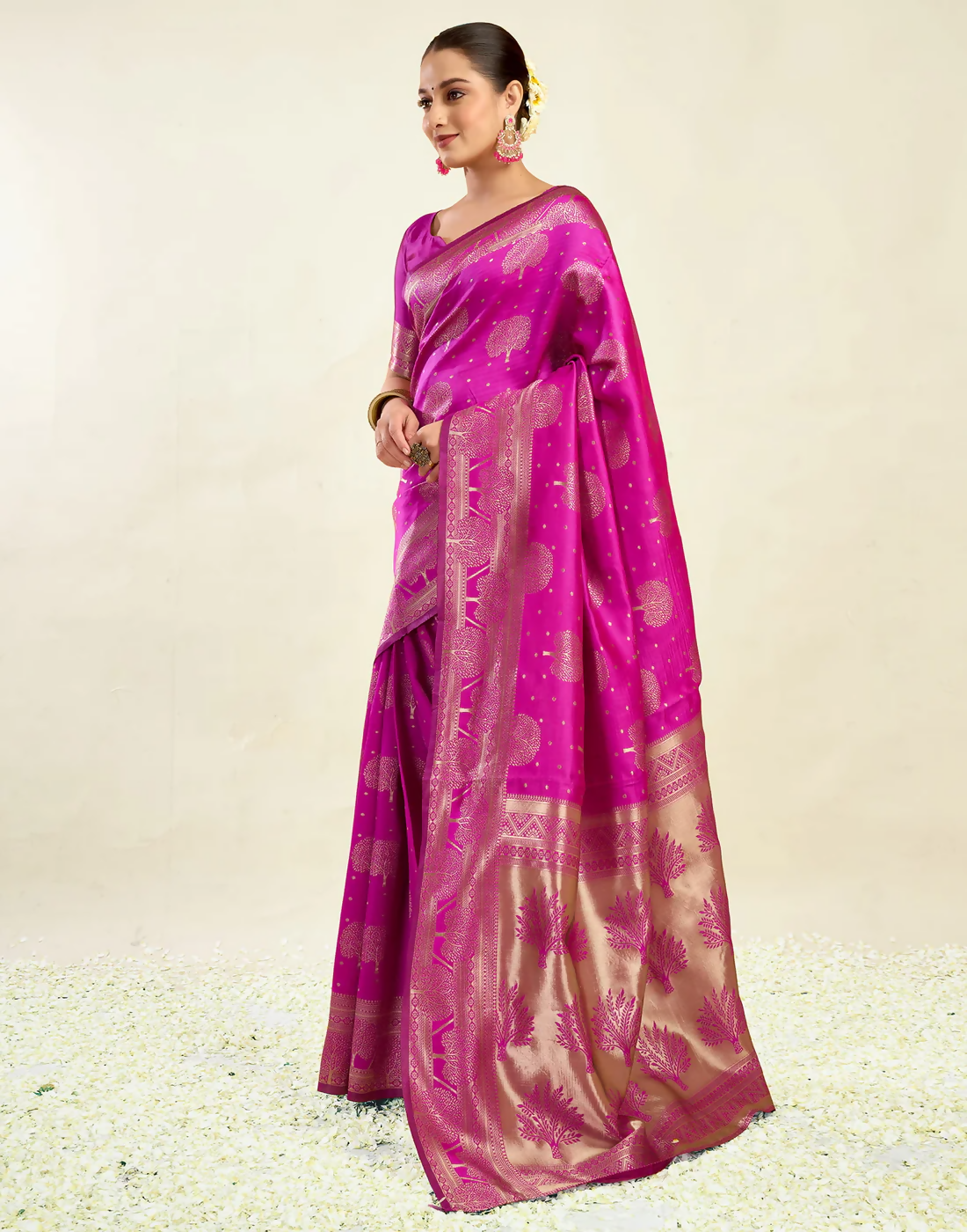 AXONIT Wedding & Festive Jacquard Saree with Heavy Zari Weaving