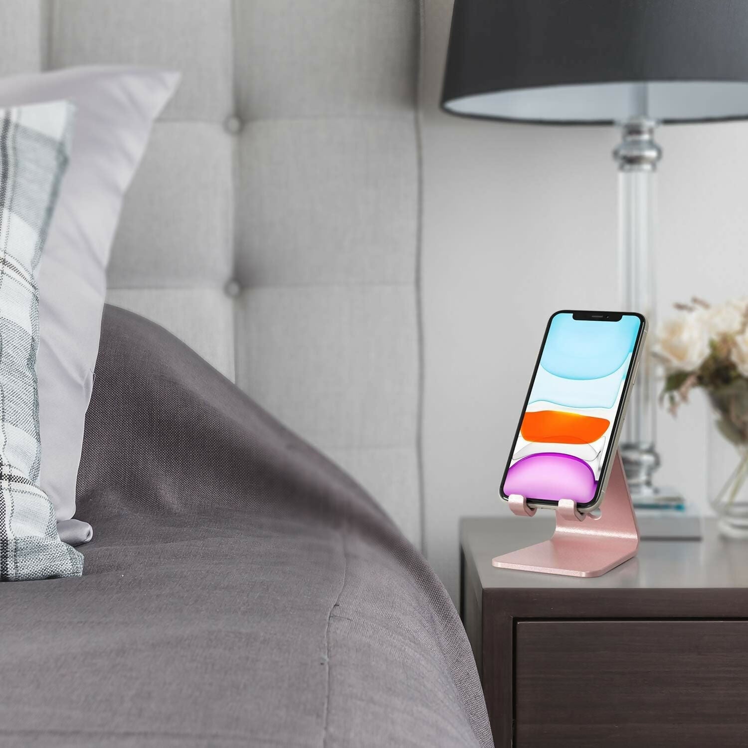 Heavy-Duty Metal Mobile Holder Universal Desk Stand for Smartphones & Tablets