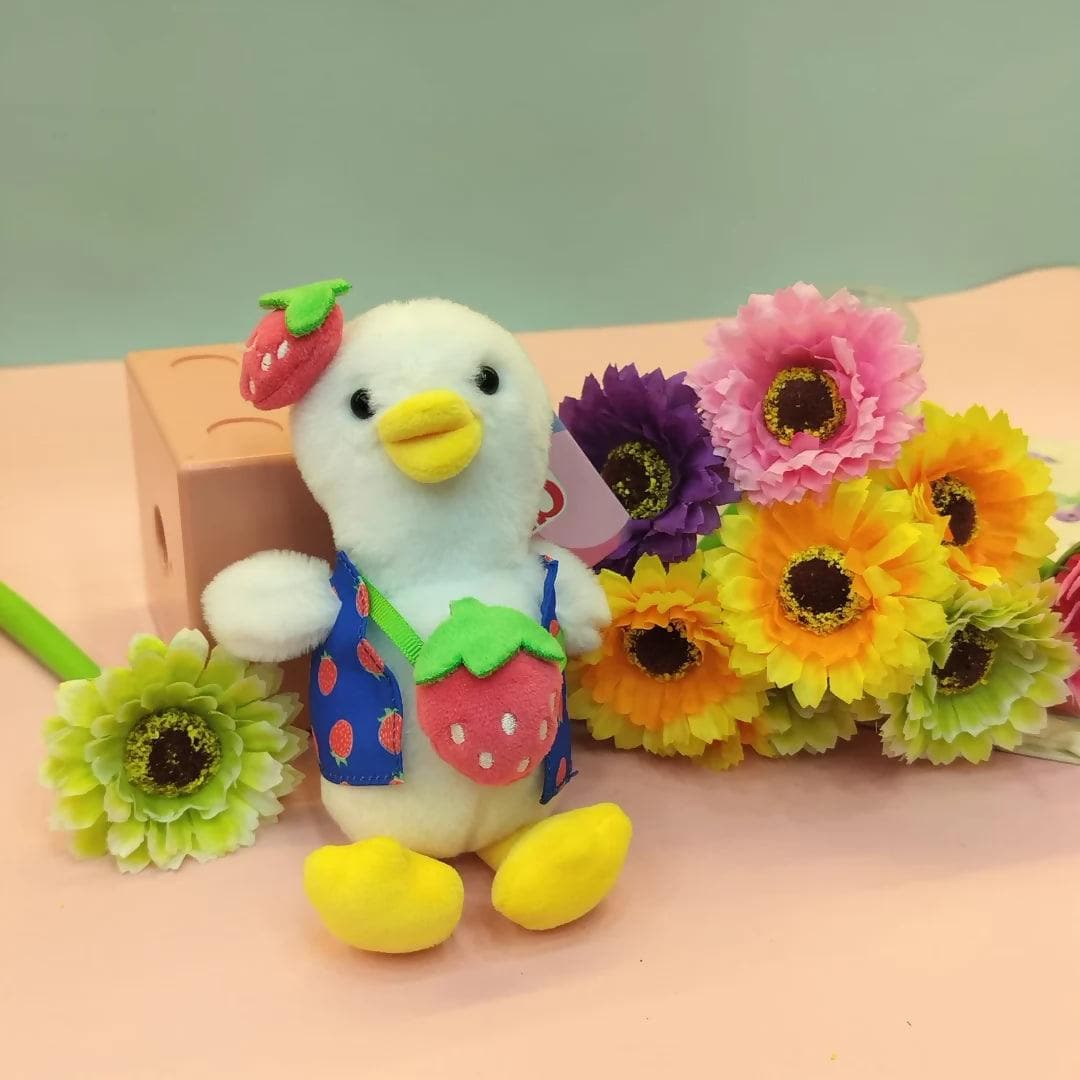 Adorable Traveling Duckling Plush Keychain For Kids - HalfPe