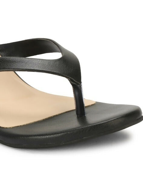 -473Wx593H-701305995-black-MODEL7[1]