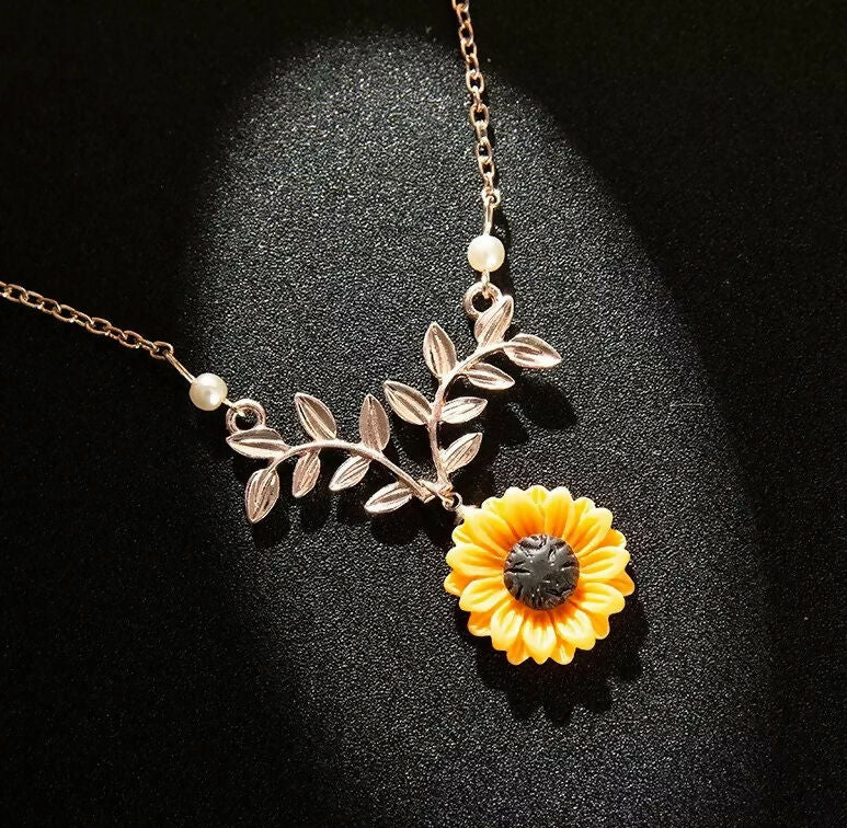 Infinity Sparkle & Sunflower Pearl Necklace Set