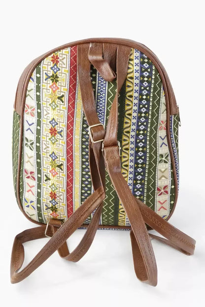 1706943904302__1706943903876___MG_6454