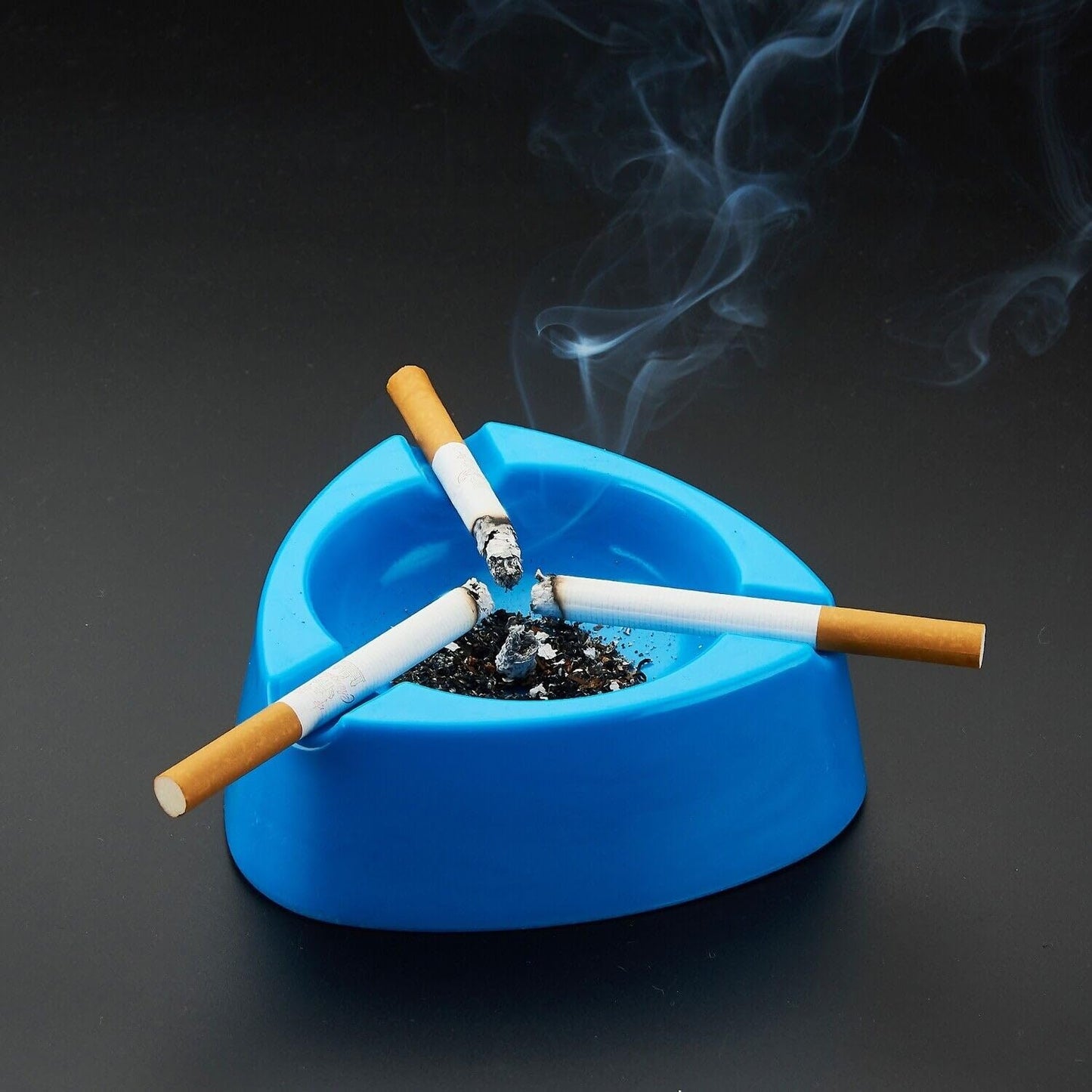 Oblivion Durable Plastic Ashtray With Wide Bowl And Triple Cigarette Holder Slots (1 Pc)
