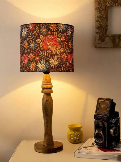 Wooden Black Floral Stich Lamp - HalfPe