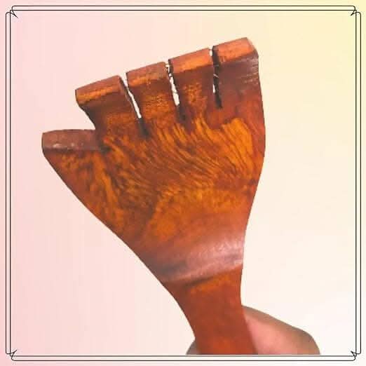 Santarms wooden Back Scratcher - HalfPe
