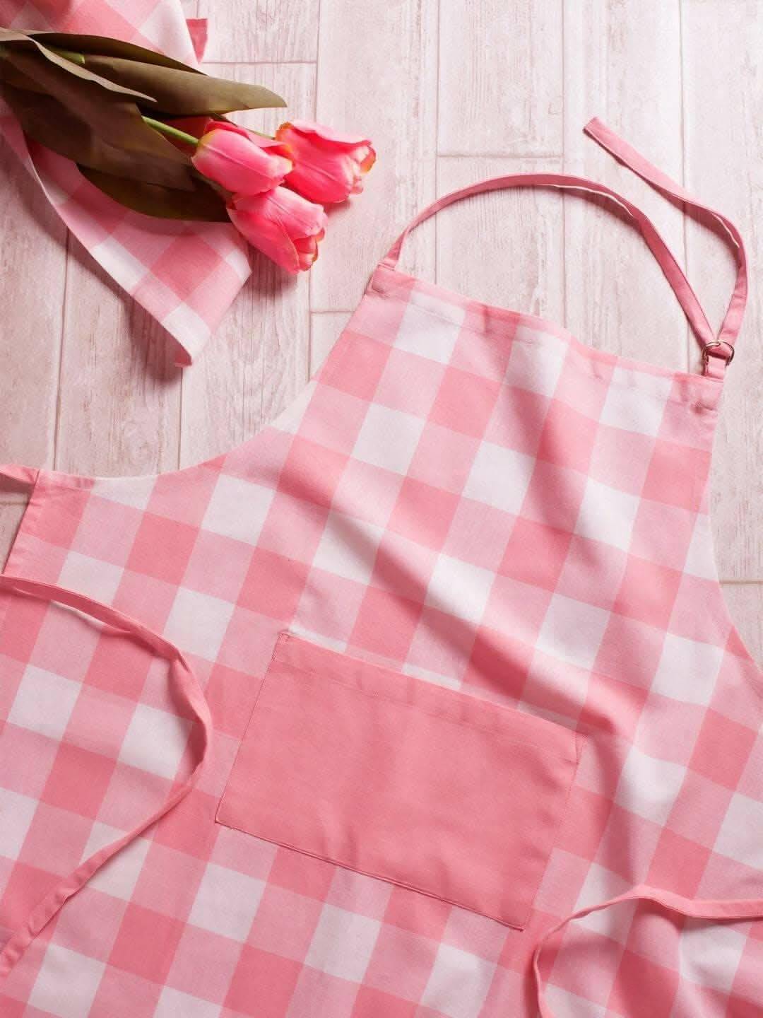 Lushomes Apron for Women, Checks Kitchen Apron for Men, Cooking Apron, apron for kitchen, kitchen dress for cooking, cotton apron for women, Size 70x80 cms, Colour Pink, Pack of 1 - HalfPe