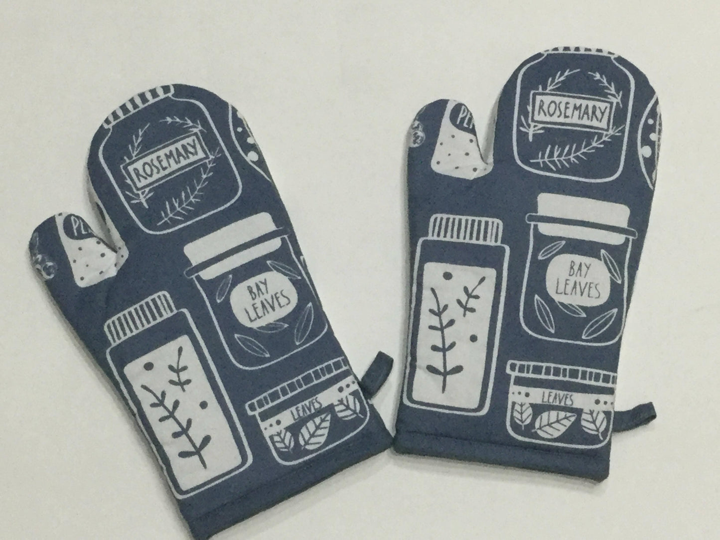 Lushomes oven gloves, Printed oven mitts, microwave gloves heat proof, oven accessories, kitchen gloves for cooking heat (Size 18 x 30 cms, Pack of 2) (Blue) - HalfPe