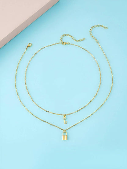 Small Gold Lock Layer Style Necklace - HalfPe