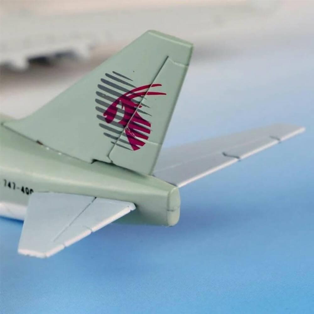 GM Qatar Airways Company Q.C.S.C. Boeing 747 16cm Model Airplane - HalfPe