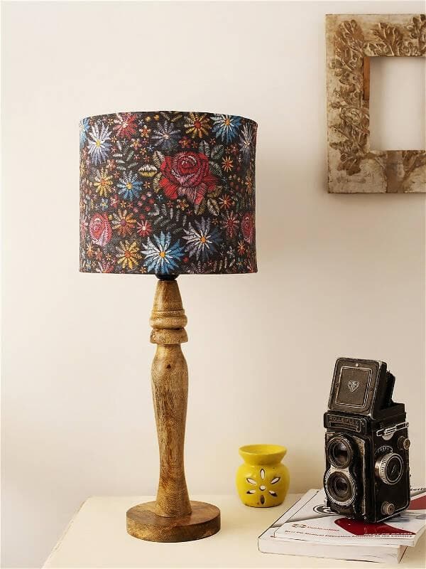 Wooden Black Floral Stich Lamp - HalfPe