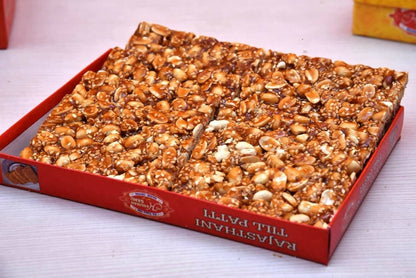 HANUMAN SAHU GAJAK UDYOG Crunchy Double Mazza Peanut Chikki with Seasame Seeds , jeggery (350gm) - HalfPe