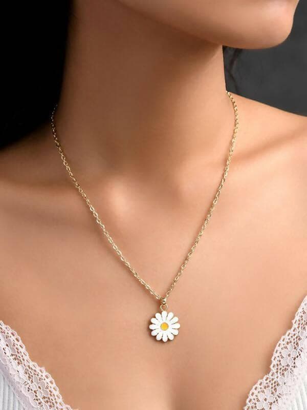 Pinapes Daisy Sun flower Pendant Gold-Plated Necklace for Women and Girls (Pack of 2) - HalfPe