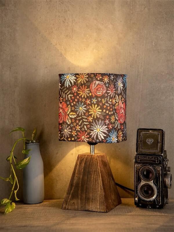 Pyramid Black Floral Stich Lamp - HalfPe