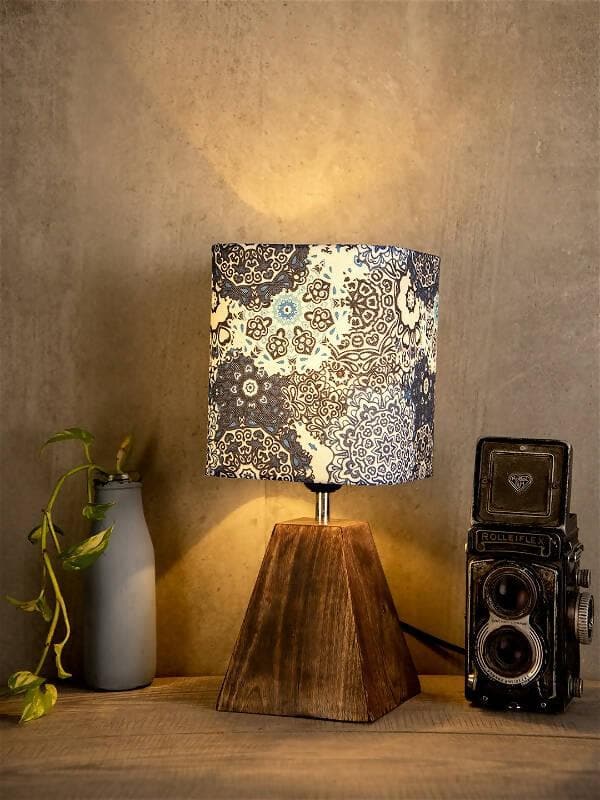 Pyramid Batik Print Lamp - HalfPe